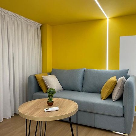 Tesa Studio Тирана Екстериор снимка